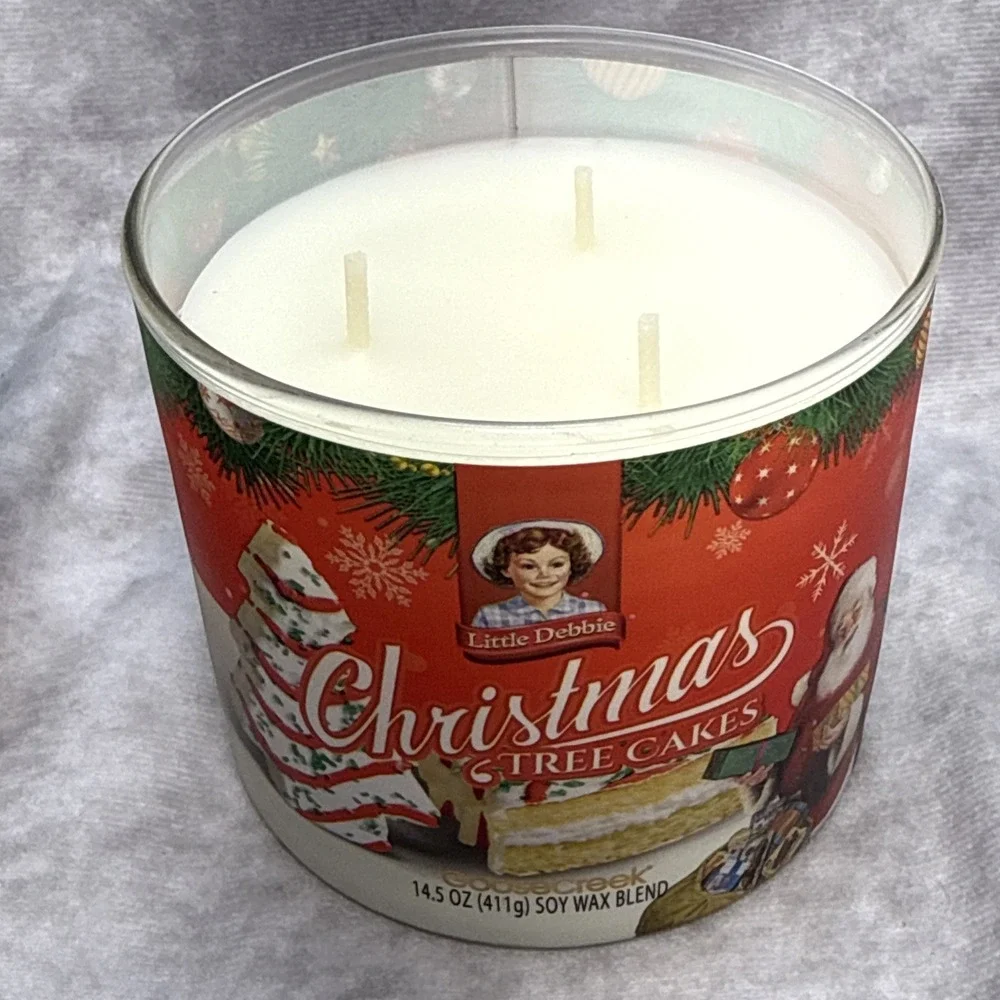 Goose Creek Little Debbie Christmas Tree‎ Cakes Candle 14.5 oz 3-Wick Soy